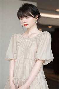 倚窗送风语高口碑